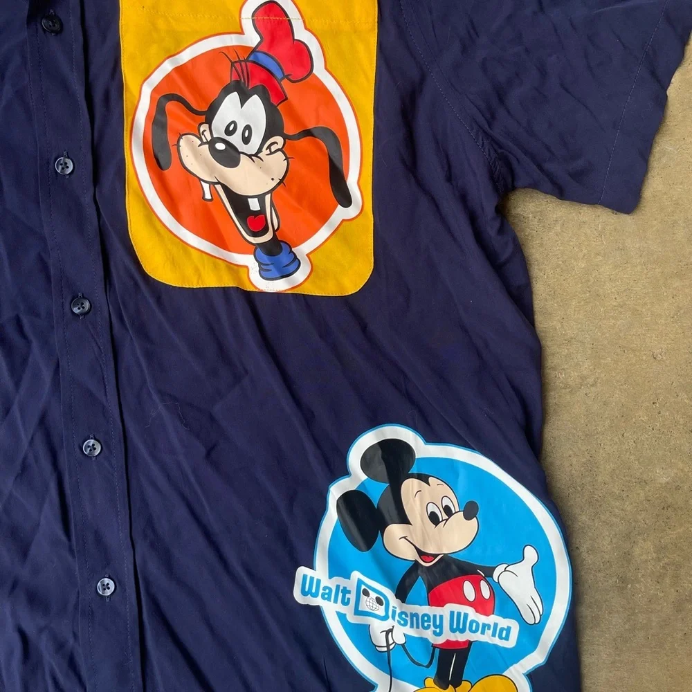 Disney World 50th Anniversary Vault Collection Mickey & Friends Shirt Sz XL NWT - Picture 2 of 7
